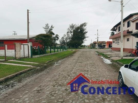 C04 - Linda residência próxima à Avenida principal - Foto 15