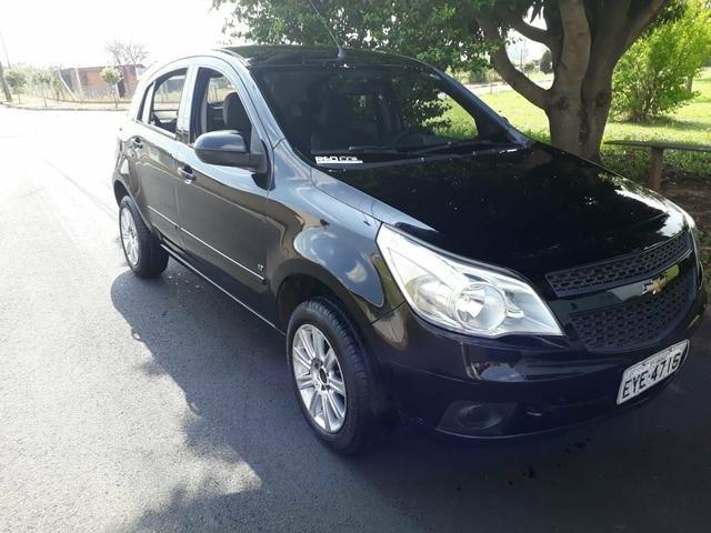 Vende-se Agile lt 2011 preto - Foto 4