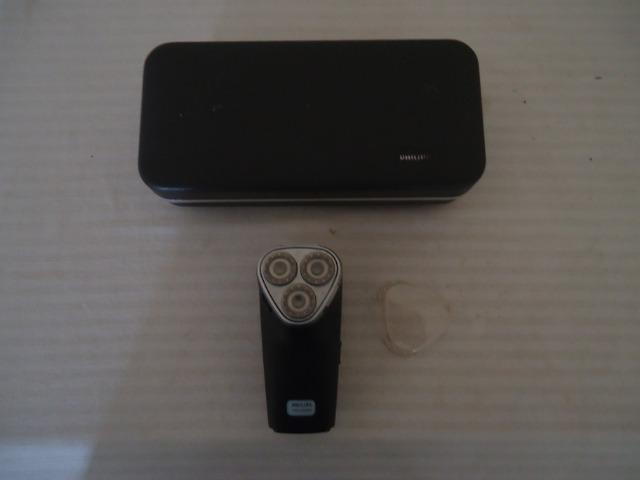 Vendo aparelho de barba philips - Foto 3