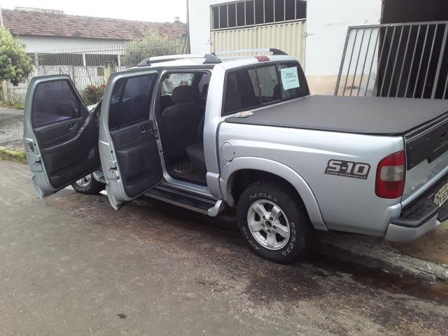 Vendo S-10 Prata Cabine dupla a Diesel - Foto 6