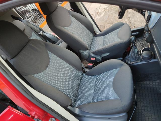 Fiat uno vivace 1.4 completo 2011 impecável - Foto 12