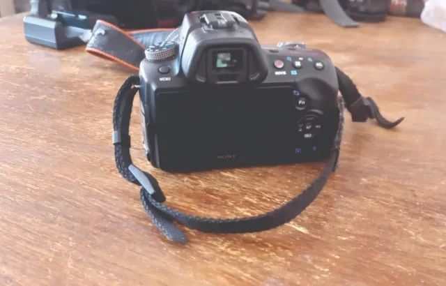 Câmera Sony Alpha SLT-A35
