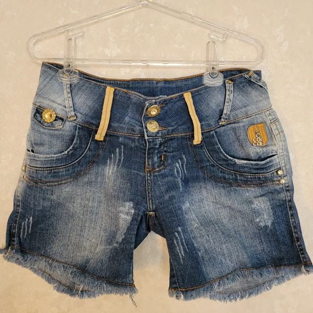 Shorts jens feminino marca Cacau 