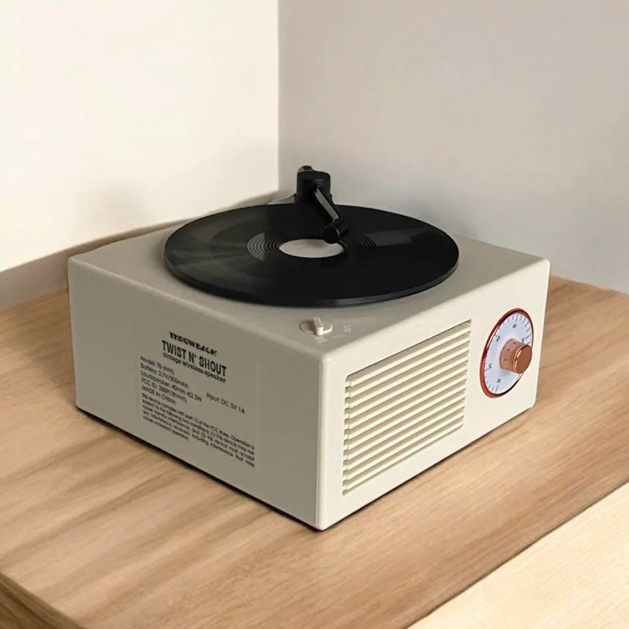 Caixa de Som Bluetooth Vintage Retro Bluetooth 5.1 - Foto 3