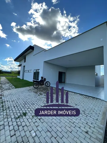 Casa alto padrão / Condomínio Mirante da Serra