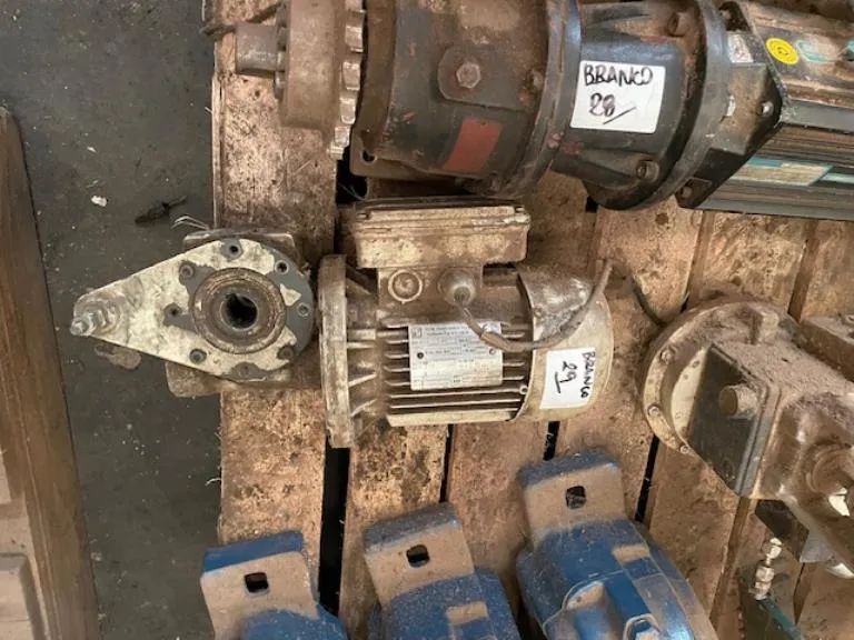 Motoredutor Mgm 1680 Rpm 230/400 Volts 0,5 Cv