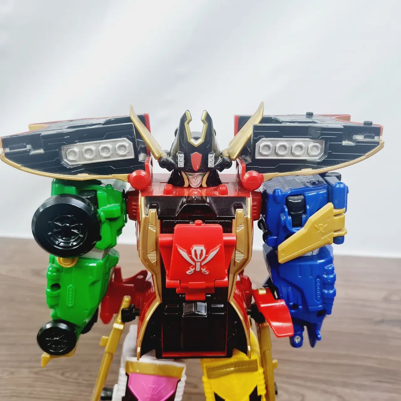 Power Rangers Megazord  - Foto 2