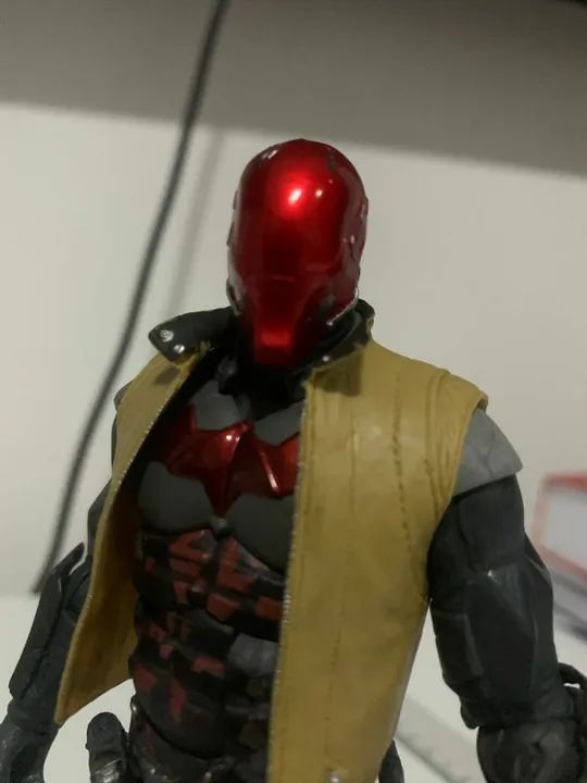 Boneco Red Hood - DC Collectibles (Capuz Vermelho) 18 Cm - Foto 2
