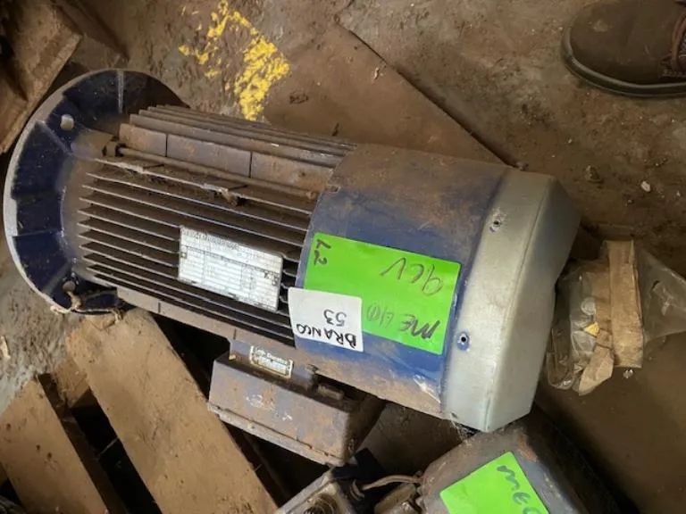 Motoredutor Sew Eurodrive com Redução 1:29,27 9 Cv