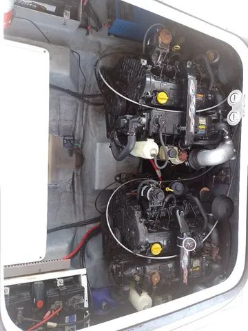 Lancha Phantom 300 diesel  - Foto 2