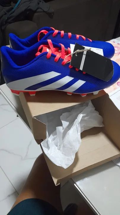 Chuteira de campo nunca usada - adidas n 37 - Foto 2