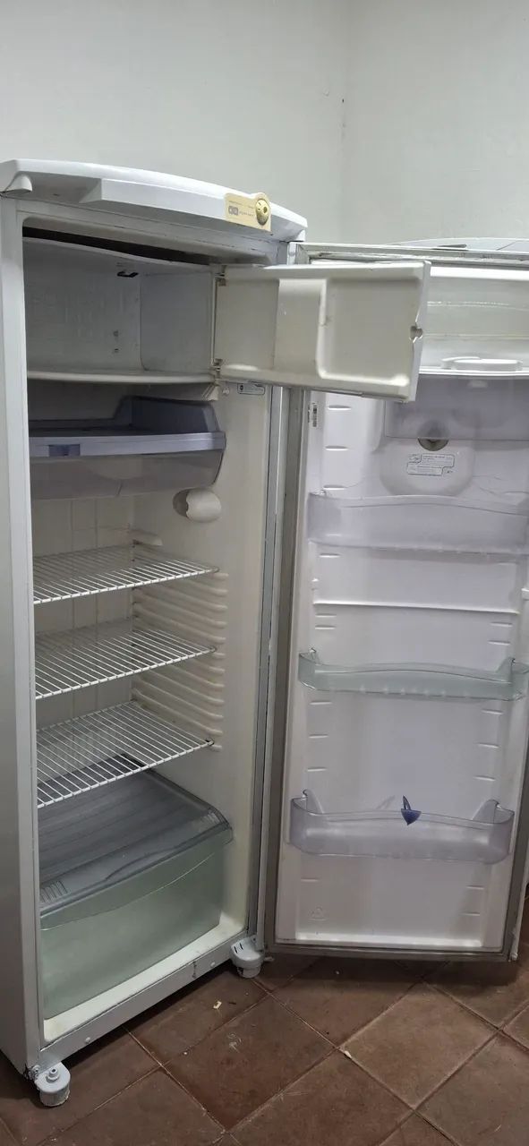 Geladeira  Usada em ótimo estado - Foto 4