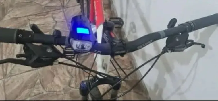 Bicicleta SOUL com Farol e Marcha- Ótimo estado