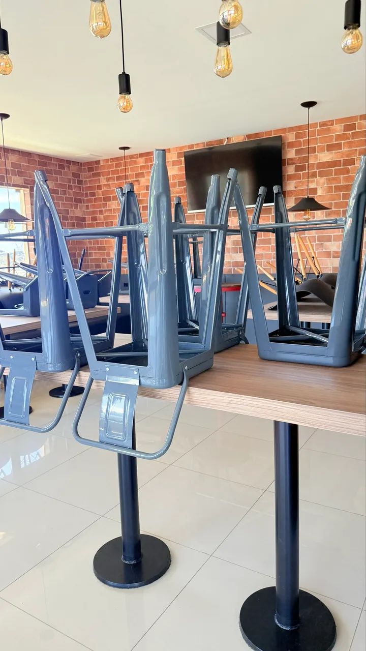 Mesa e Cadeira para comércios  - Foto 2