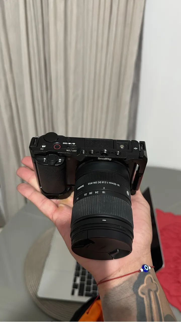 CÂMERA SONY ZVE10 + LENTE KIT 16-50mm