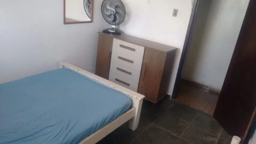 Alugo quartos