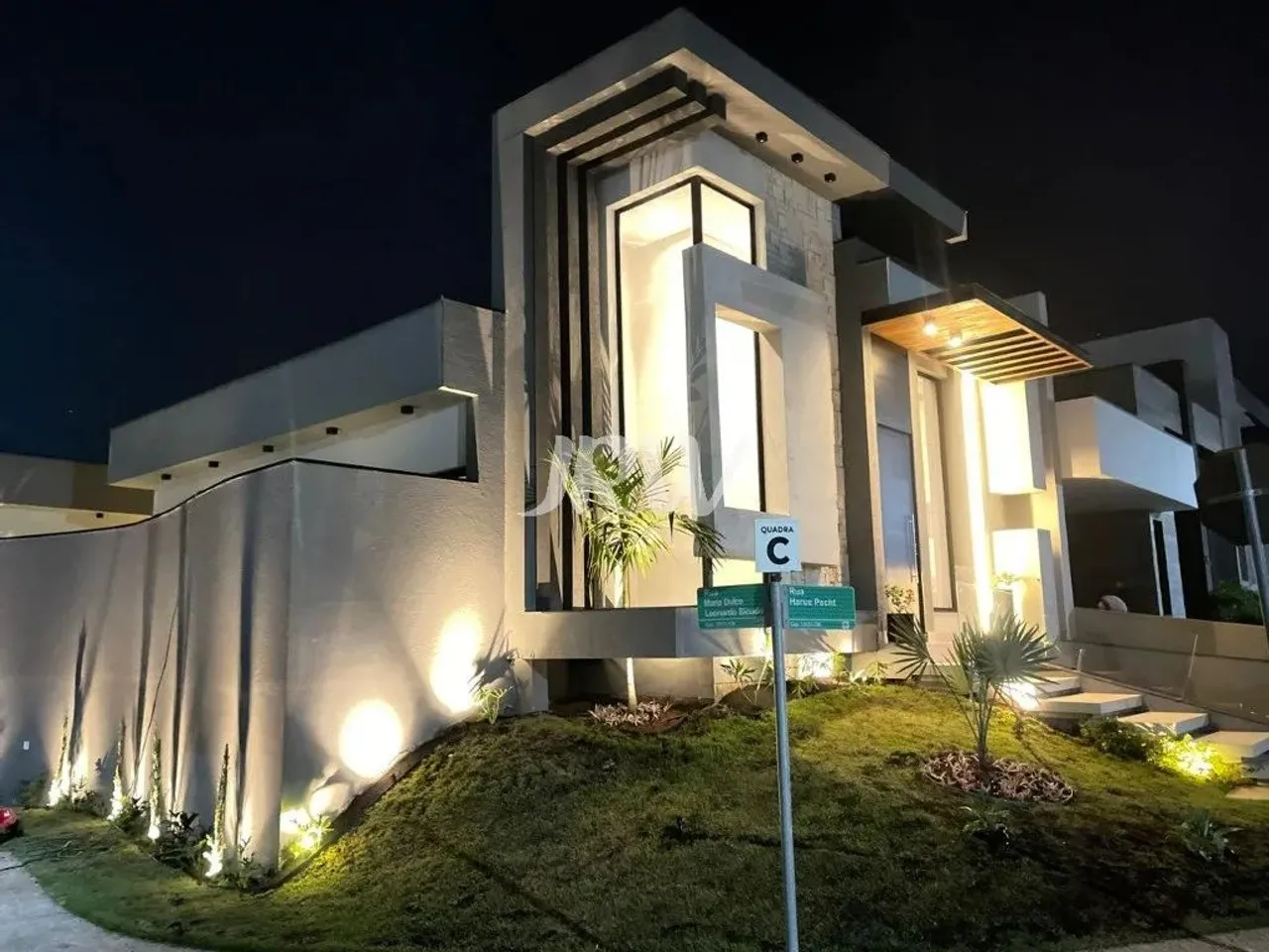 CASA TÉRREA CONDOMÍNIO RESIDENCIAL DONA MARIA JOSE - INDAIATUBA SP Área Terreno 322,11 m²