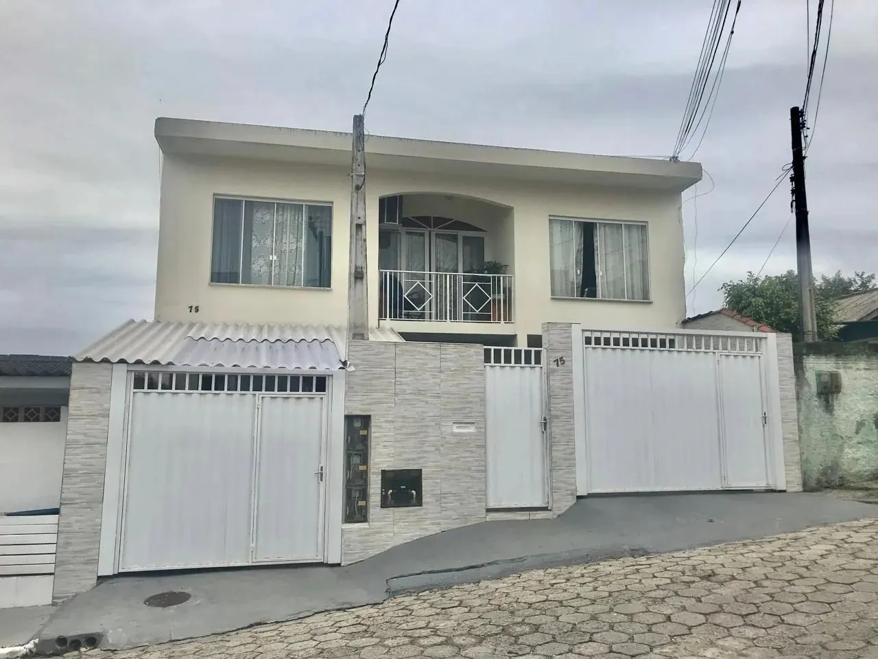 Casa com 3 dormitórios 1 suíte com piscina em Bela Vista/São José