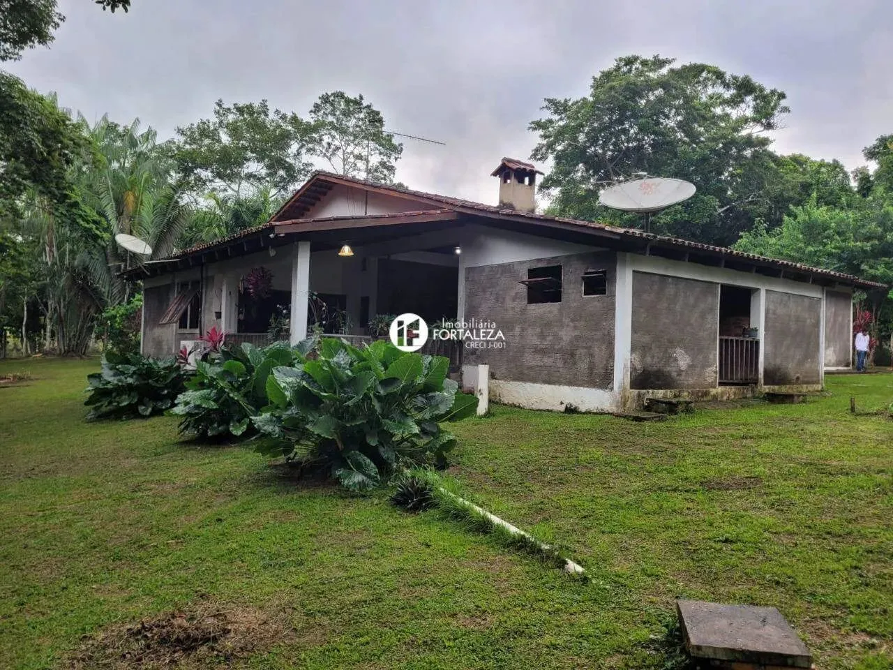 Chácara à venda, 3 quartos, 2 suítes, 3 vagas, Vila Santa Cecília - Rio Branco/AC