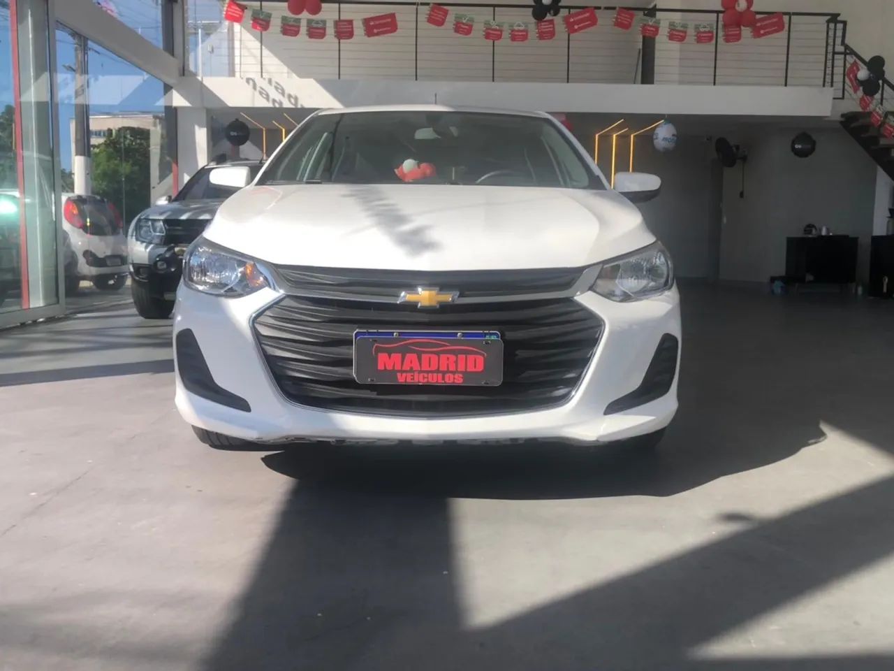 ONIX 1.0 LT IMPECÁVEL BAIXO KM - Foto 5
