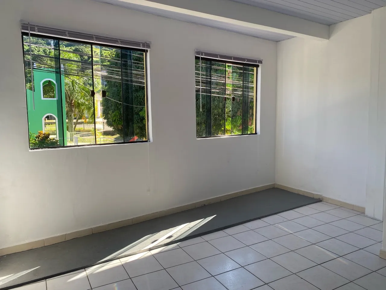 Sala no Porto da Lagoa