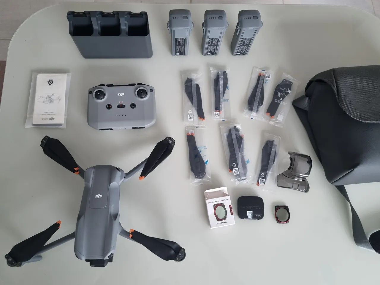 DJI Air 3 - Fly More Combo + Acessórios - Foto 4