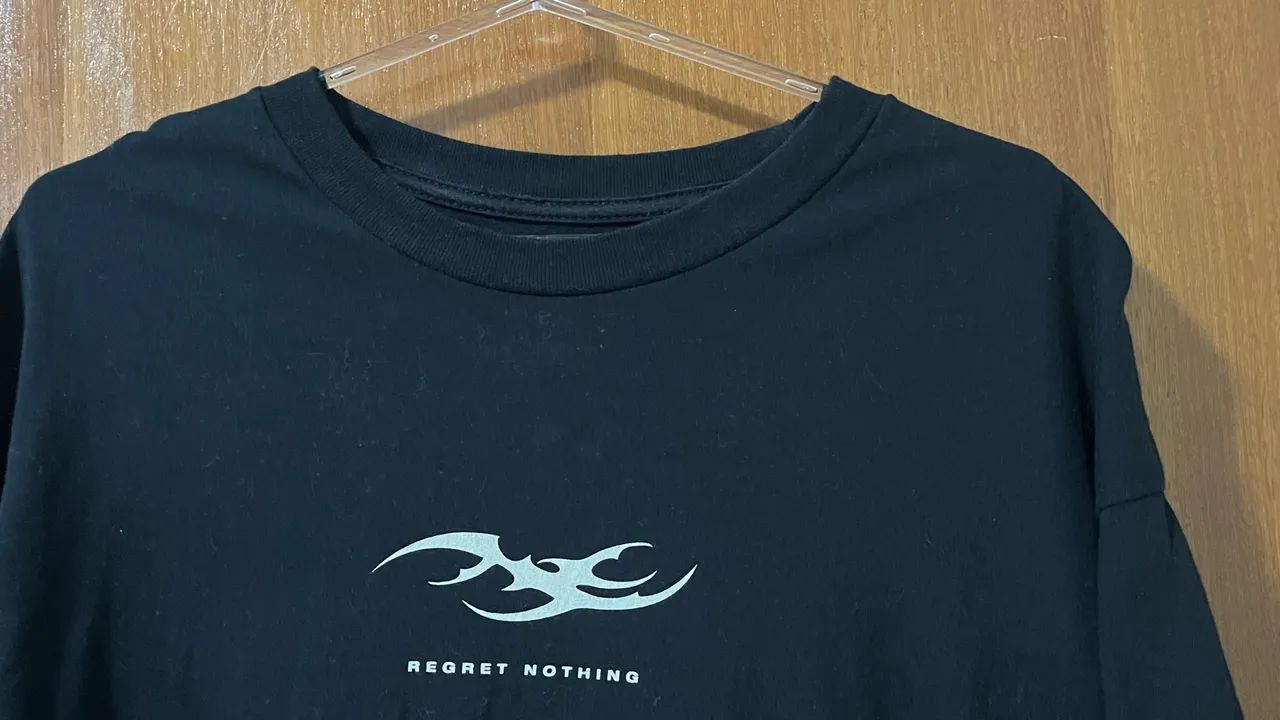 Camiseta oversized regret nothing  - Foto 2