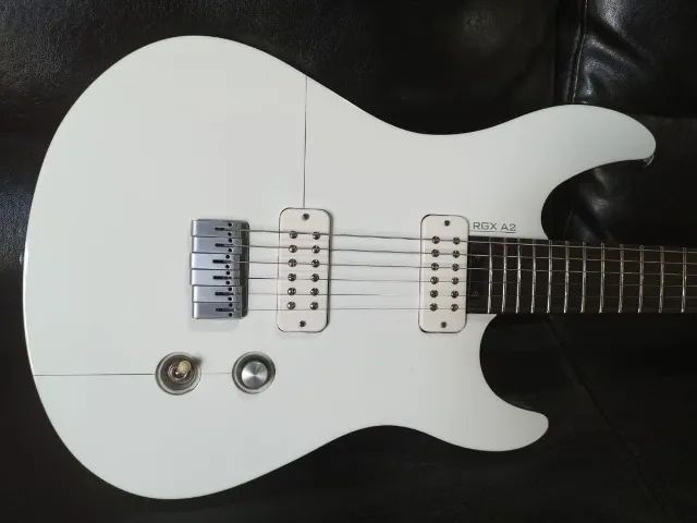 Guitarra Yamaha RGX A2 - Instrumentos musicais - Jardim Carvalho