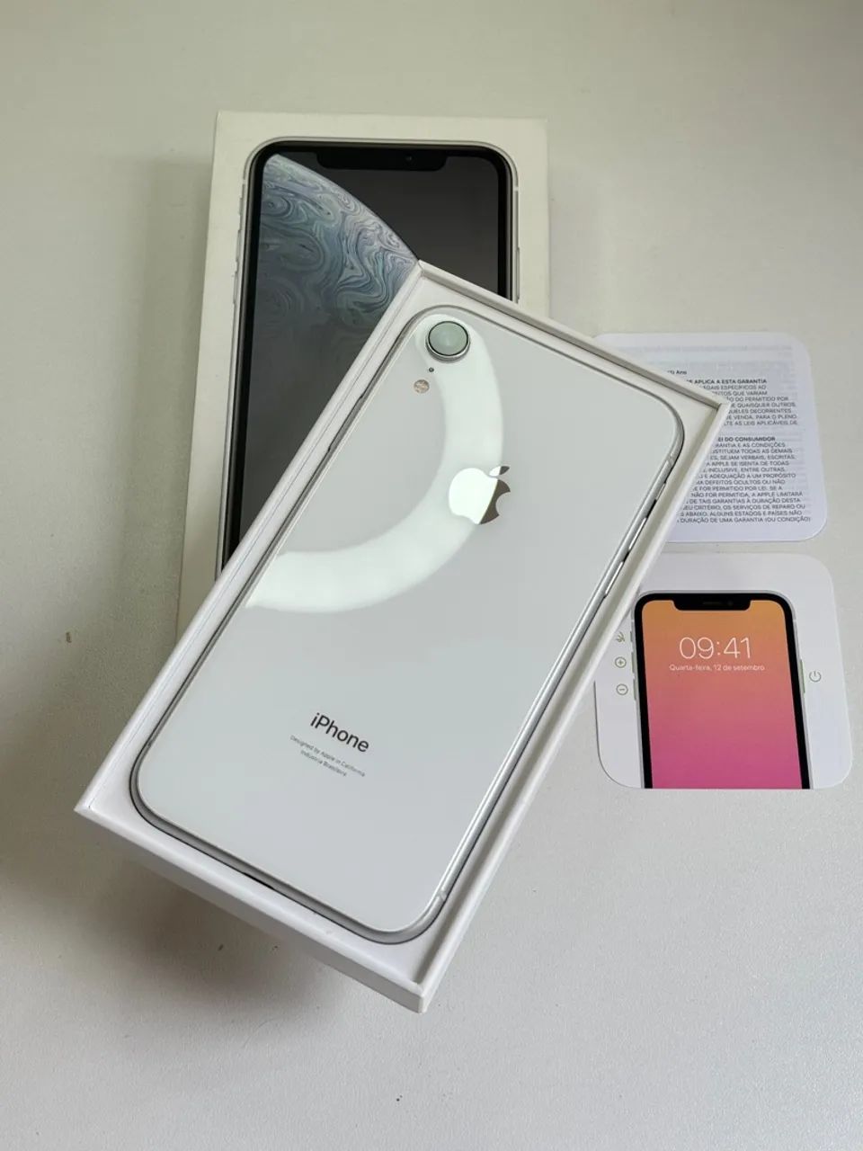 iPhone XR 64 GB impecável/ todo original- Aceito trocas 