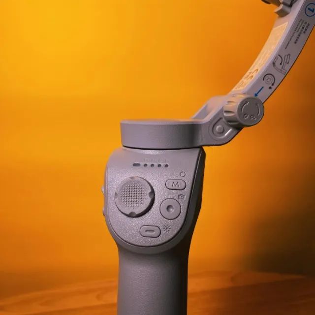 Gimbal hq6 estabilizador de imagens E VIDEO  - Foto 2