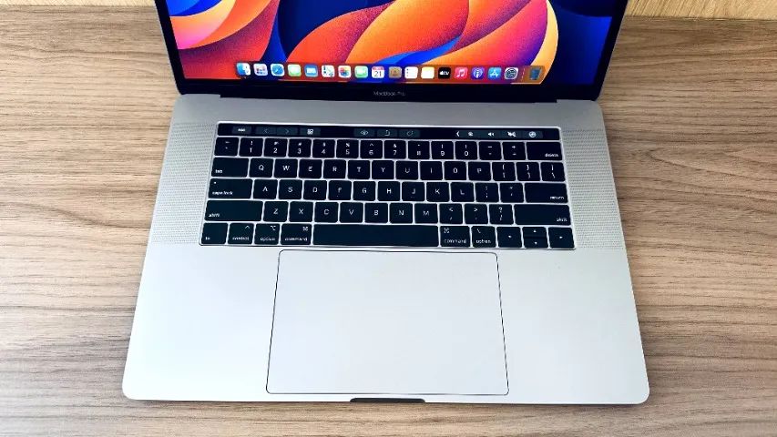  MacBook Pro, Core i9, 32 Gb Ram, 512 SSD, 15.4 Polegadas, Touch Bar, Touch Id - Foto 3