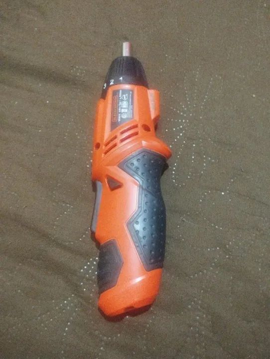 Parafusadeira Black & Decker - Nova - Foto 4