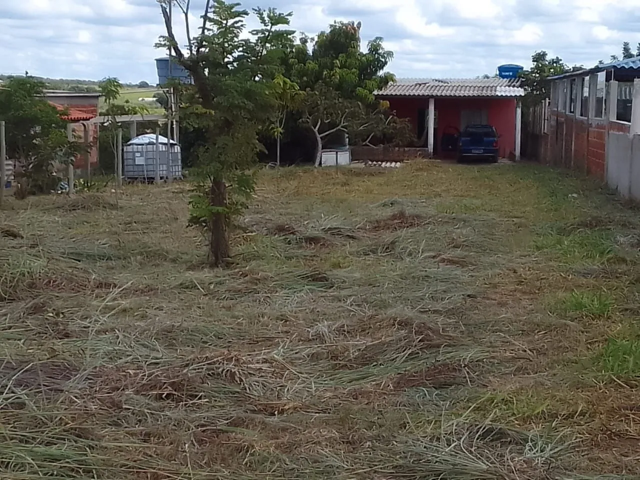 Vende-se Lote com Casa - Corumbá 4