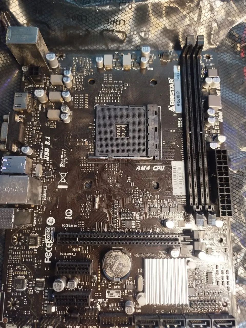 Placa-Mãe biostar B450 MHP - Foto 4