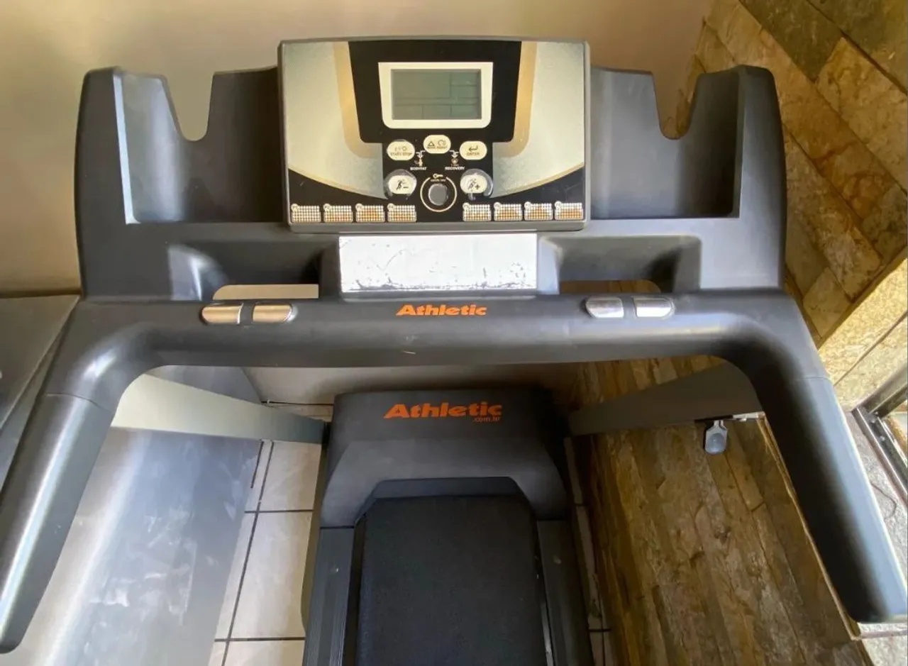 Esteira Athletic advance 520ee