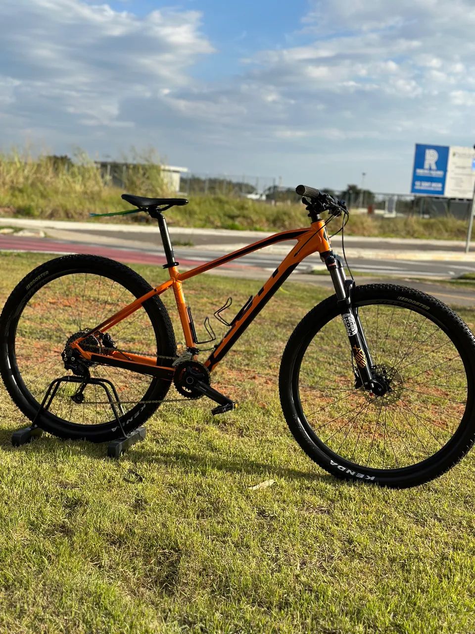 Bicicleta Aro 29 - Foto 3