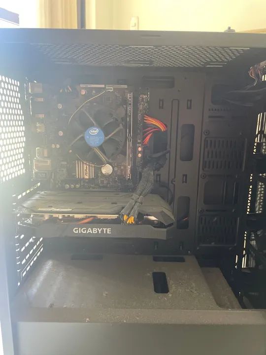 Gabinete PC Gamer - Usado - Black - Foto 2