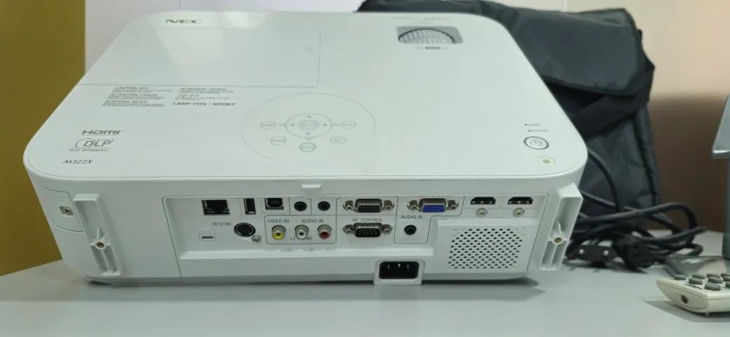 Projetor Multimídia NEC M322X - Alta Performance, imagem perfeita. - Foto 3