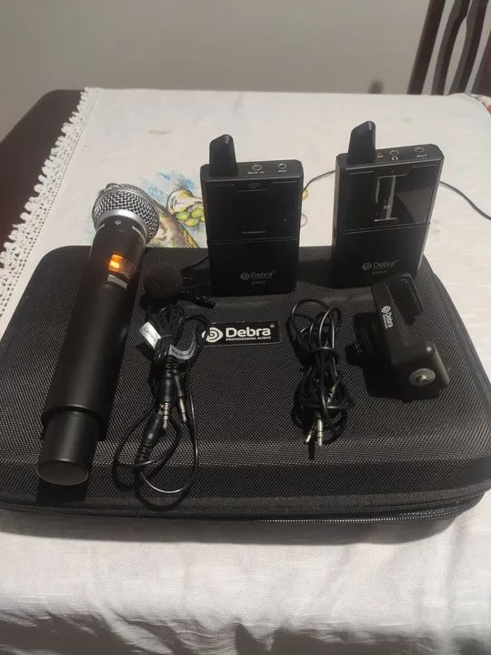 Kit de Microfone Sem Fio Debra - Ideal para Palestras e Eventos