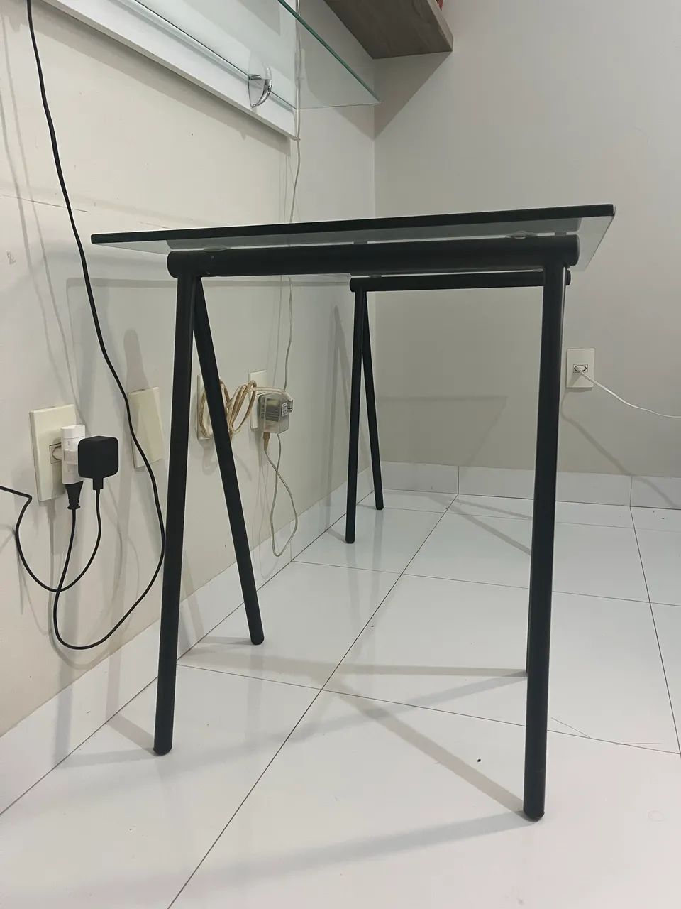 A sua mesa de estudos está aqui  - Foto 2