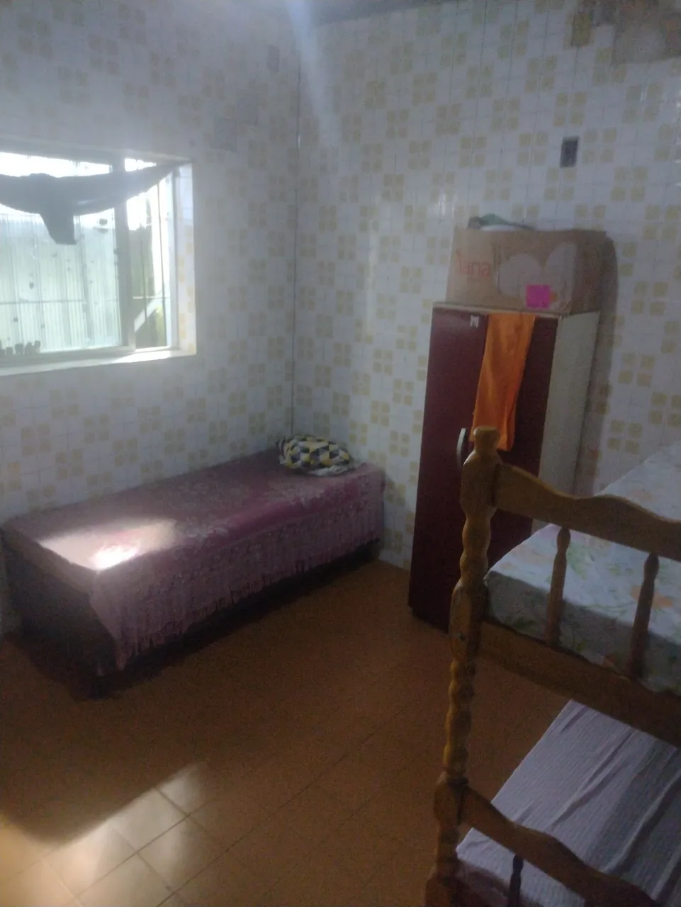 Quarto mobiliado para alugar