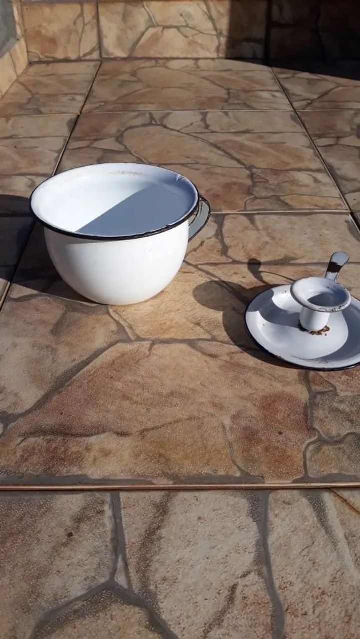 Conjunto de Penico e Castiçal. Vintage. - Foto 2