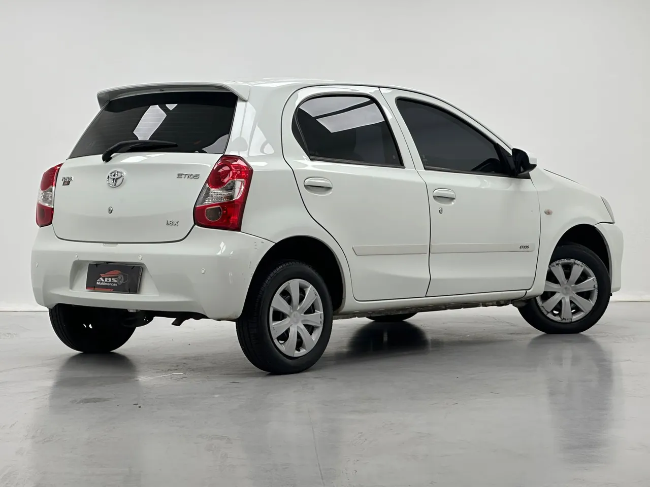 Etios 1.3 MEC. - jk auto shopping