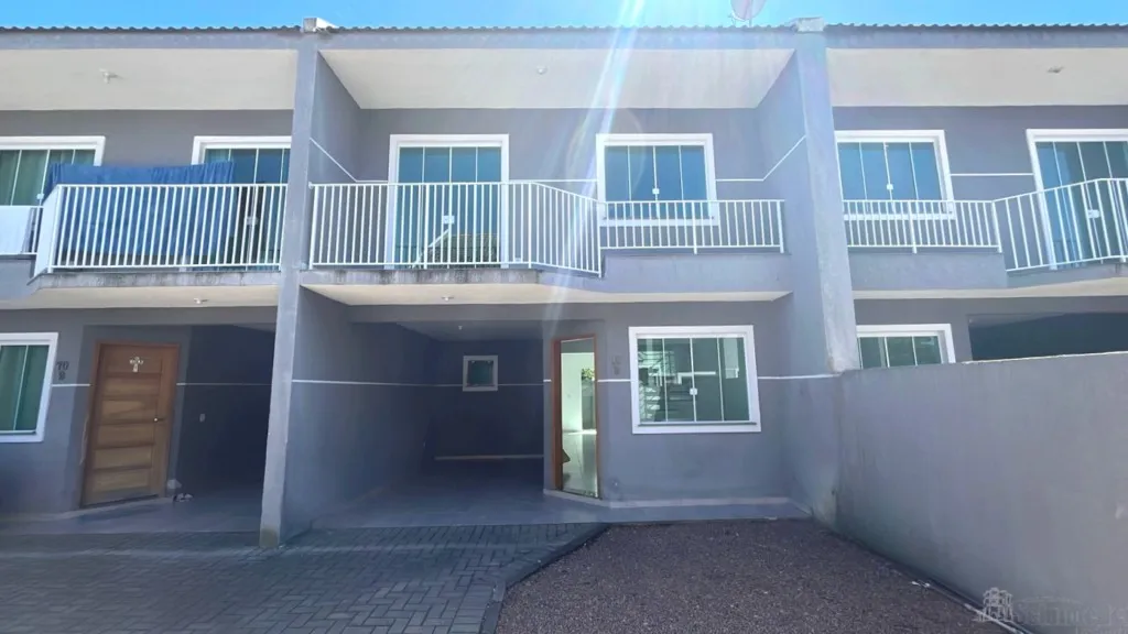 Sobrado com 3 quartos para alugar por R$ 2500.00, 130.00 m2 - UMBARA - CURITIBA/PR