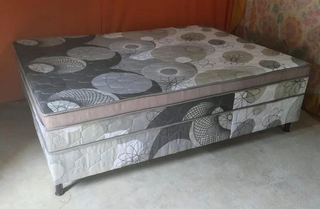 Cama Box Casal com Colchão 8cm - Desenho Moderno