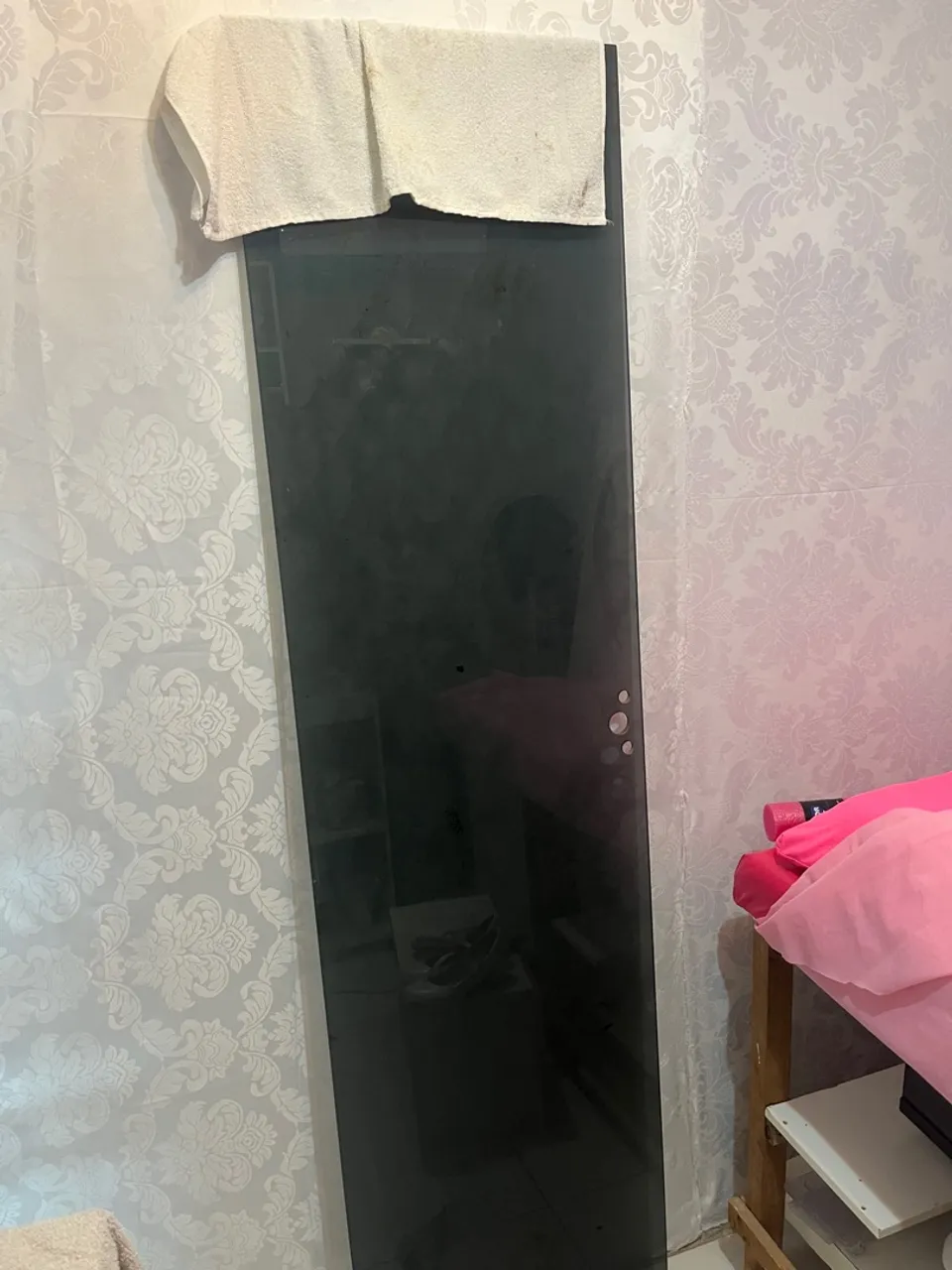 Porta de vidro medindo 108 x 55