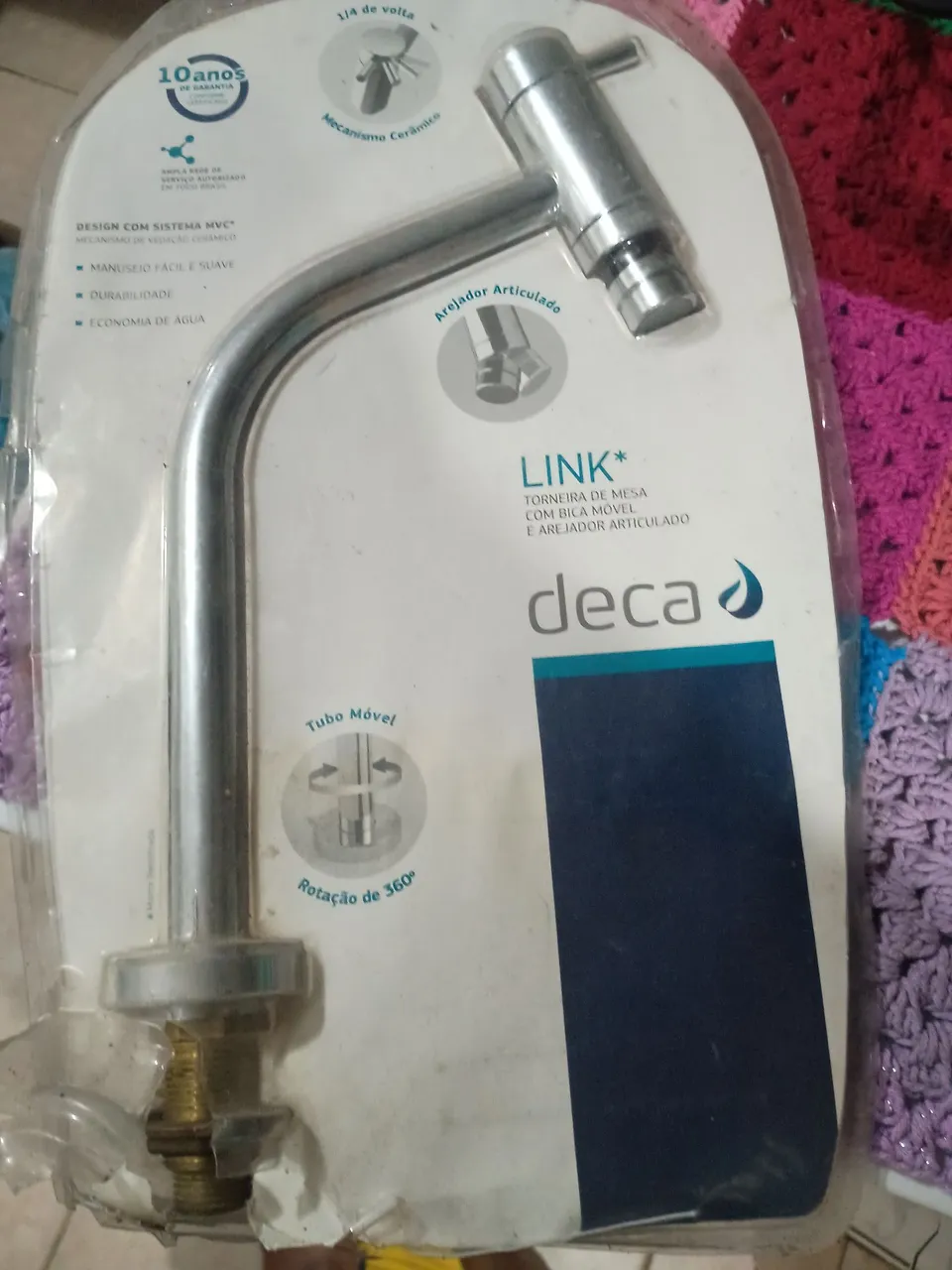 Torneira de Mesa Deca Link com Bica Móvel e Arejador