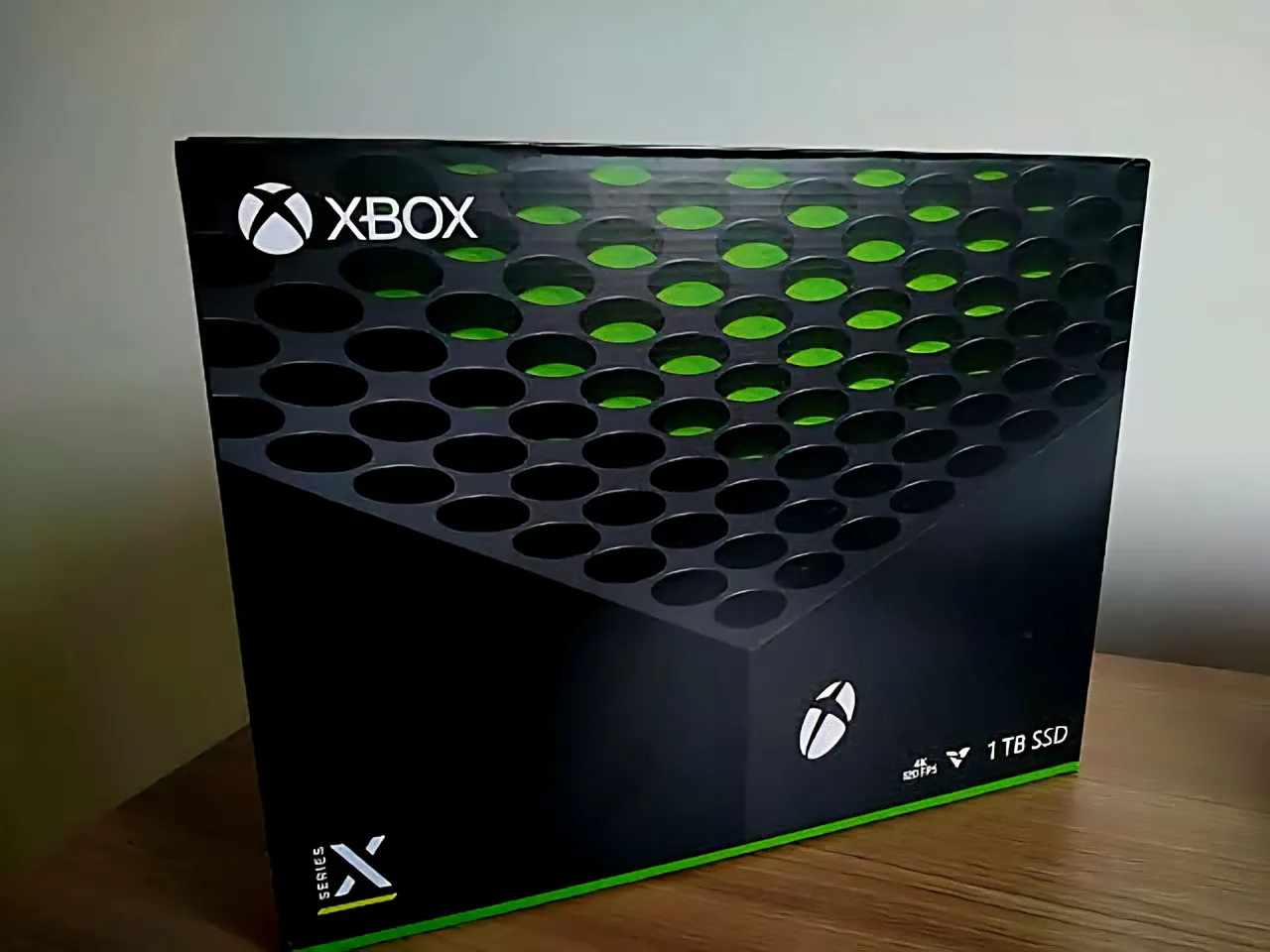 Xbox Series X - 1TB SSD - Novo na Caixa