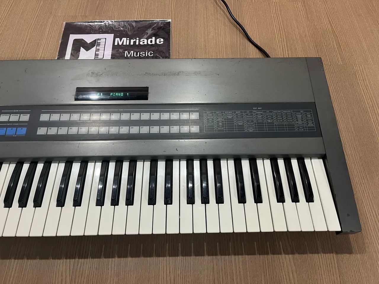 Roland JX-8P + Card - Instrumentos musicais - Anhangabaú, Jundiaí