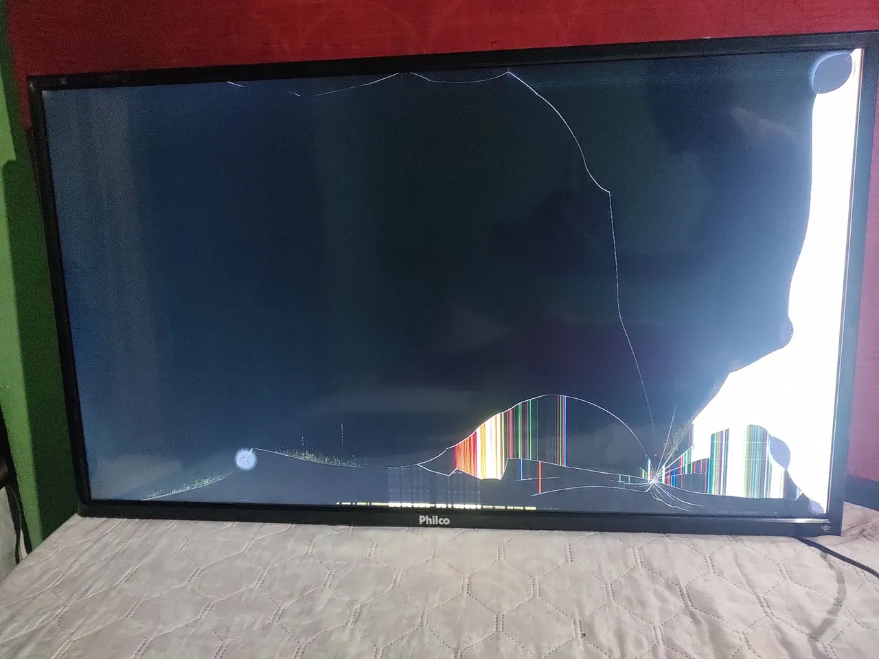 TV Philco ph39n91dsgwa com tela danificada para retirada de peças